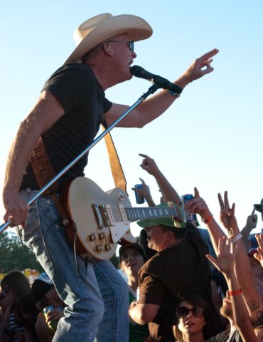 ljtkevinfowler3.jpg