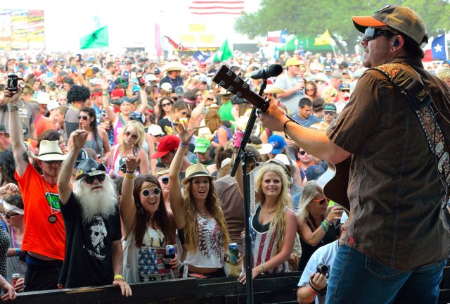 ljt2014_78923358834381o.jpg