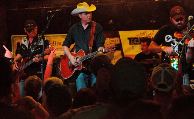 ljt2014_84113358845428o.jpg
